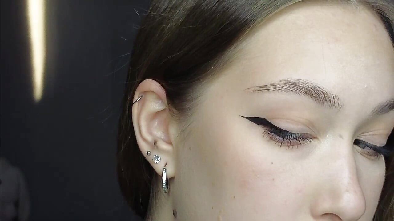 my ears — filmik AmiriLain, modela(-lki) na kamerkach