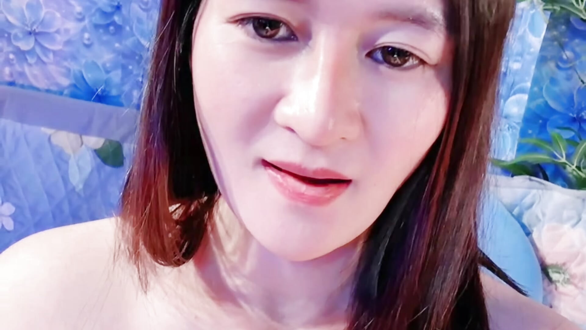 When I crave sex, I become insanely horny, desperately wanting to have sex, a restless and agonizing - วิดีโอโดย Miuxynh โมเดลแคม