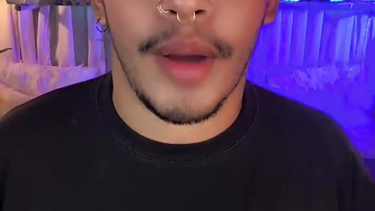 🔥🤭 - video oleh model kamera javi_Collins