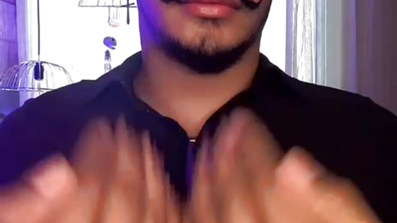 It’s starting to smell like Halloween.👻boo – video af javi_Collins cam-model