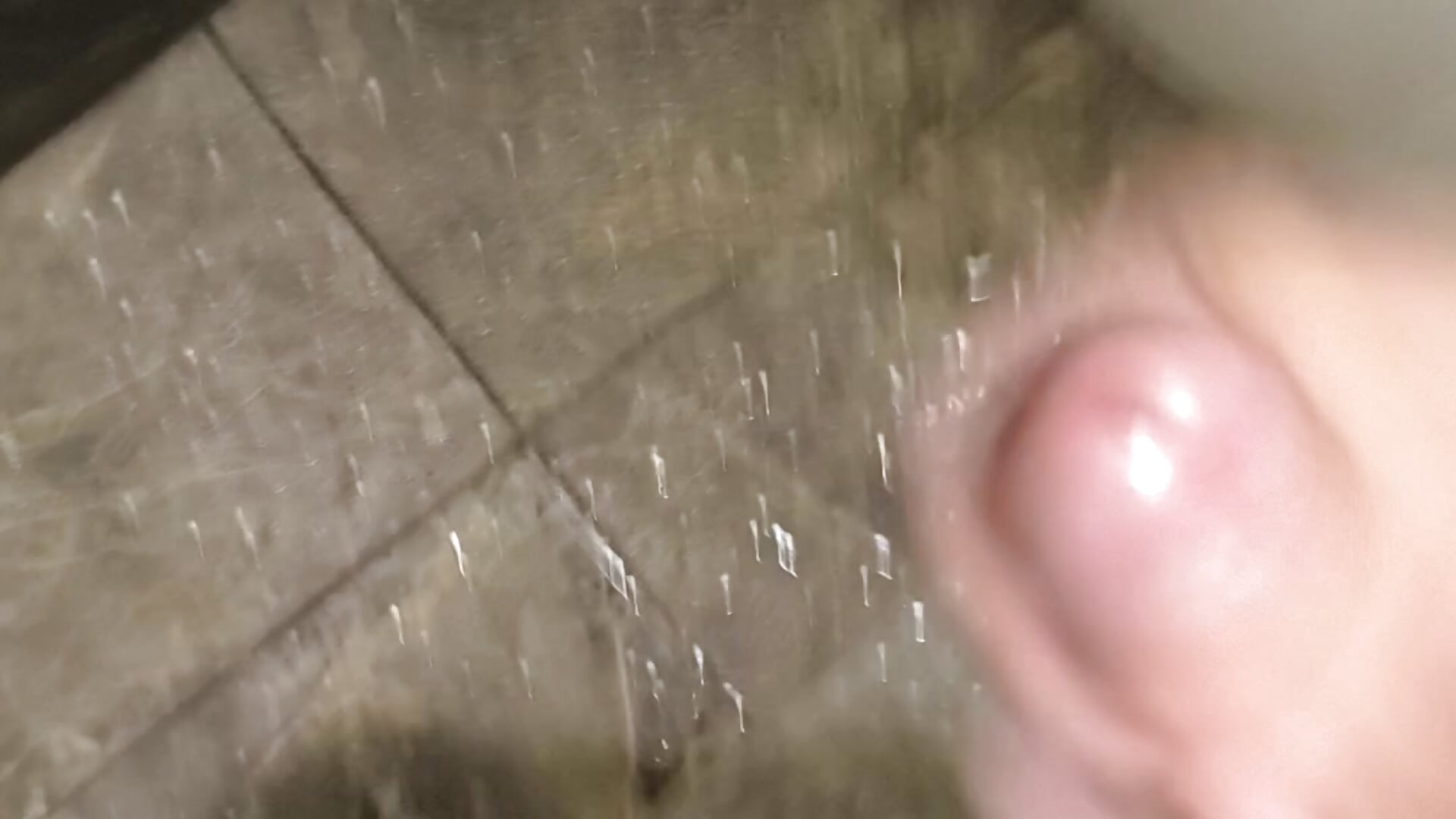 En la ducha, q ricooooo - video van Tu-verga-favorita cam-model