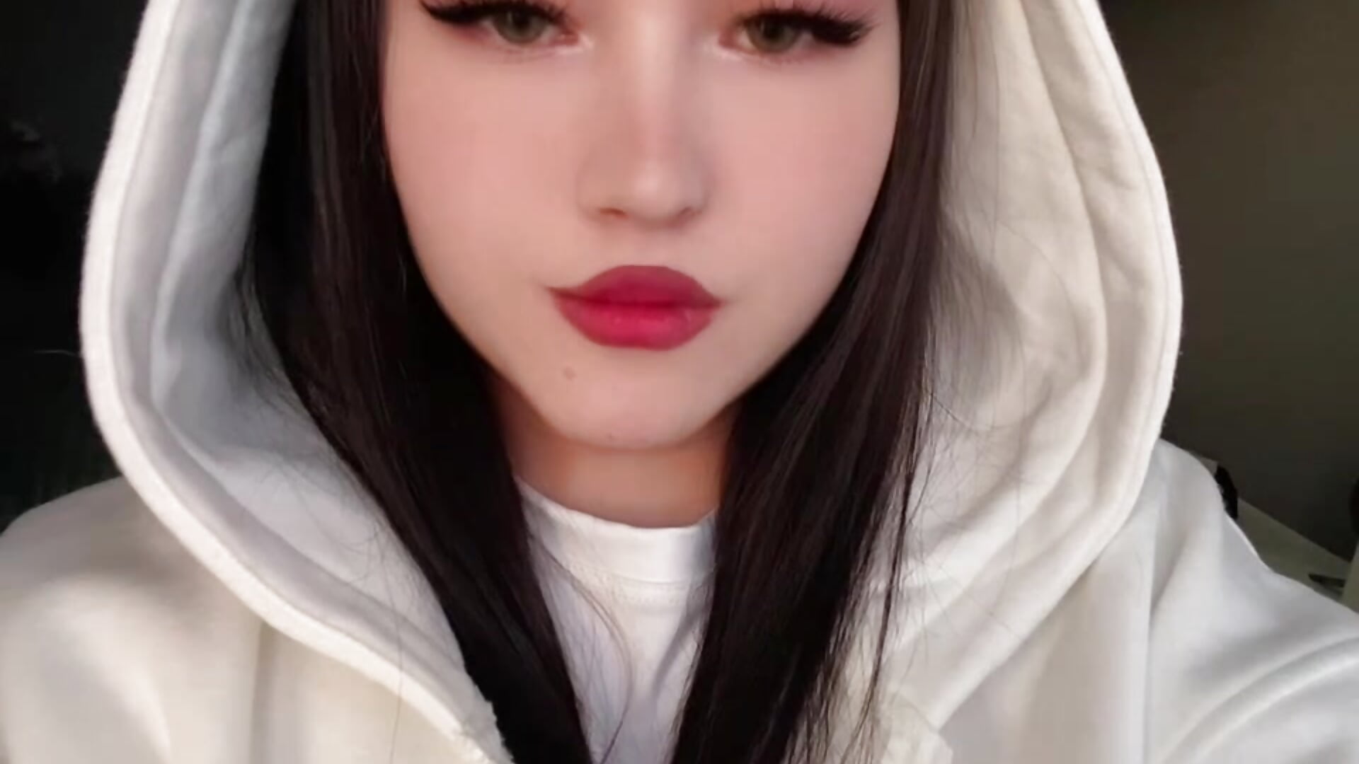 Kiss you - відео від вебкаммоделі Isabella_Morgan1