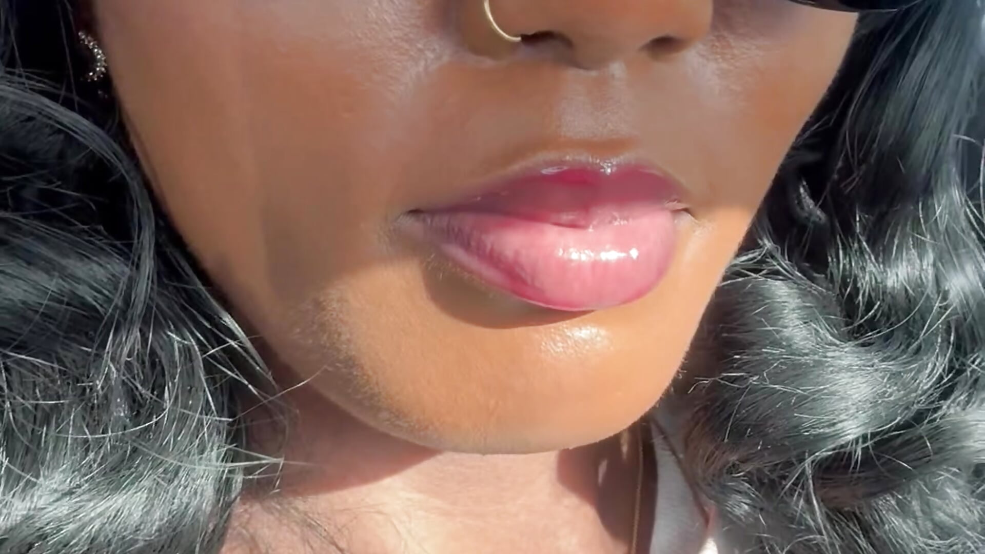 Out Of Office 😎 - video av GoddessDreea cam model