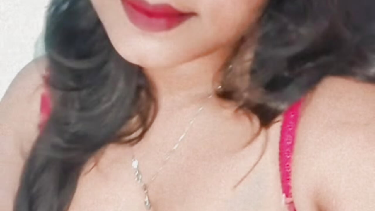 Full face & Hot Tease 🔥 — filmik Besharam_Riya, modela(-lki) na kamerkach