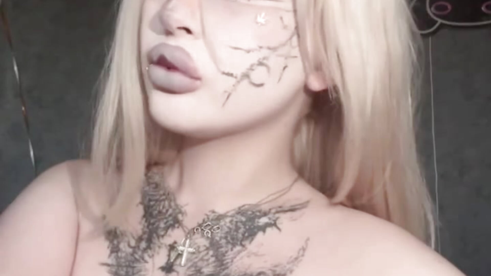 Hiii <3 – video od webkamerové modelky DanyelWiesner