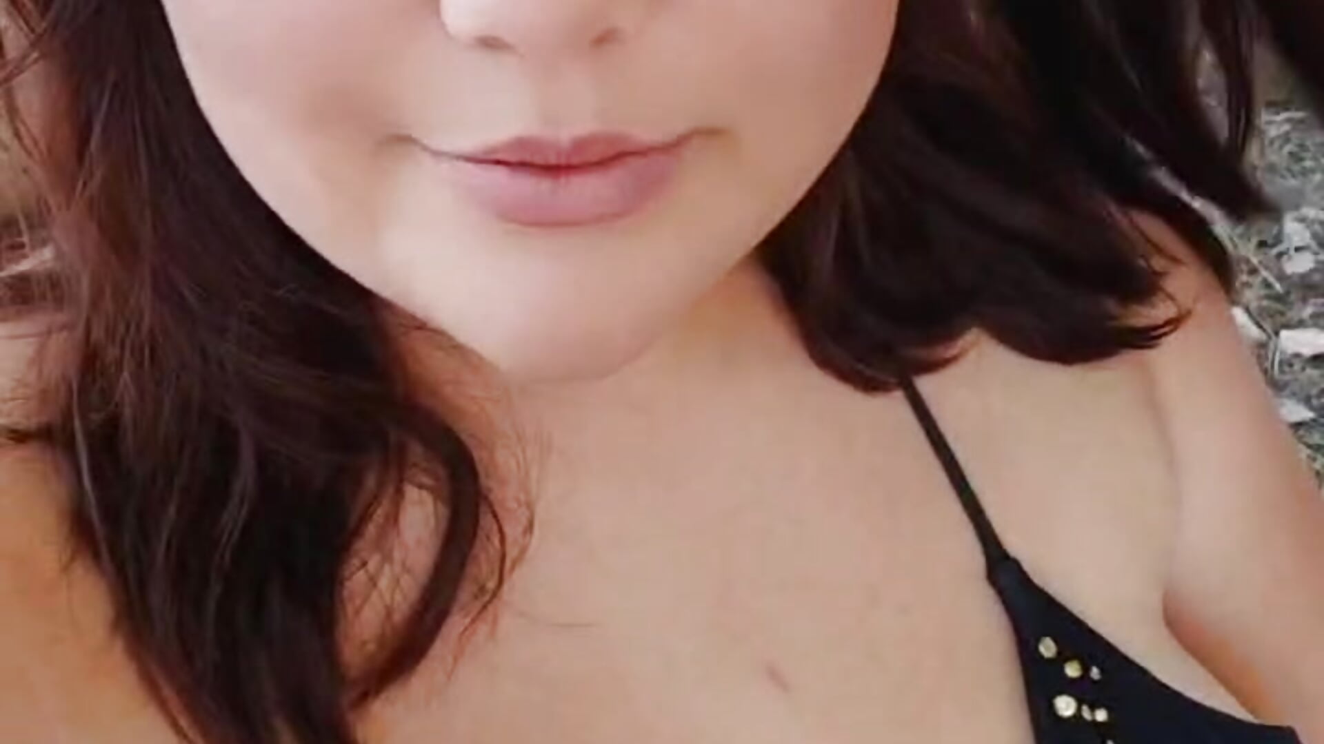 💋 Just me, being a little playful… Like what you see? - video của người mẫu cam Scarrlet_Rou