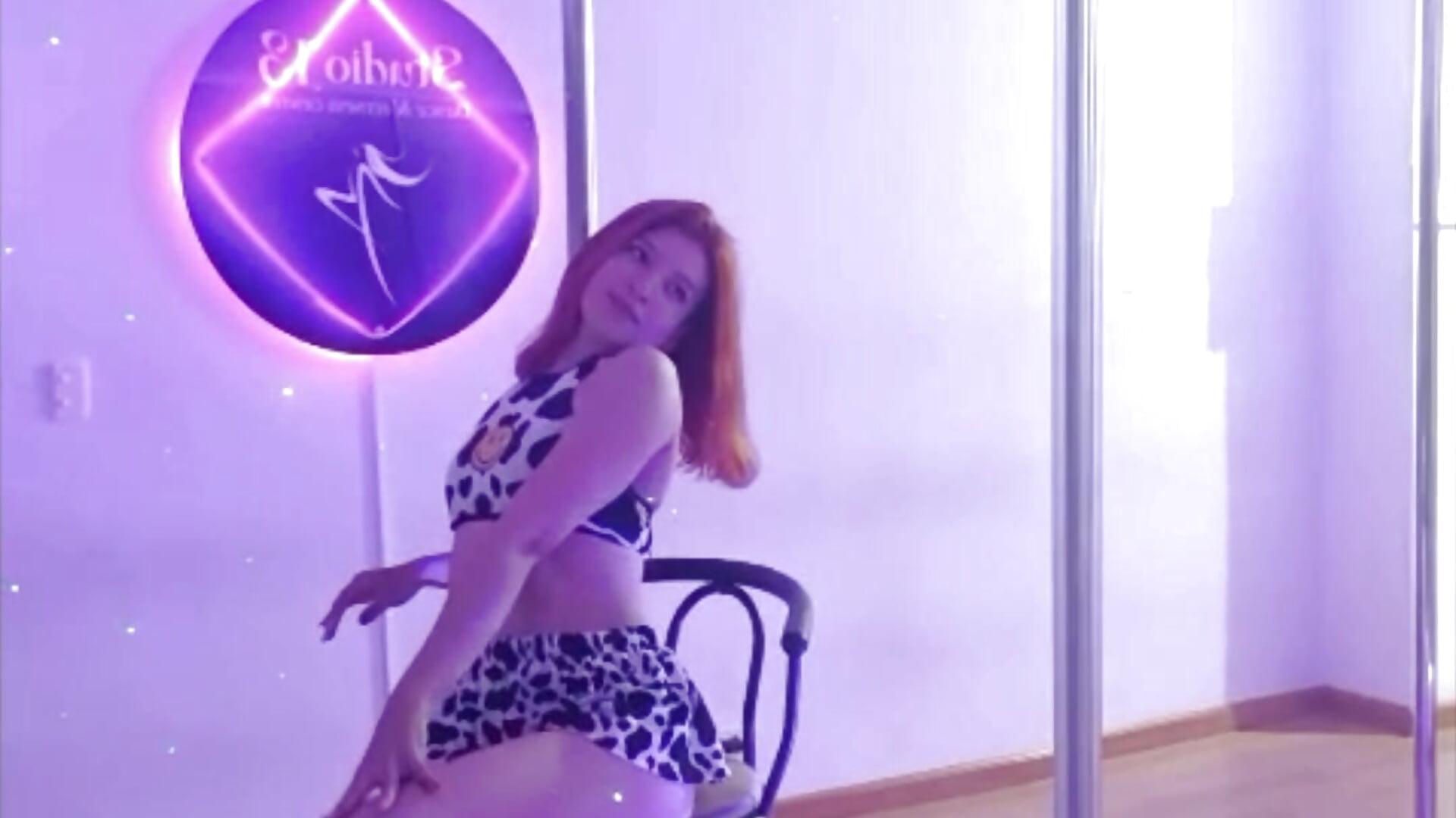 😈 - vidéo du modèle de showcams Amberr_Foxx_
