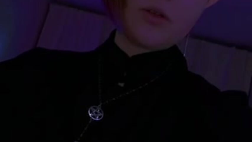 IMG_2242.MOV - Video von DarkVolt696 Cam-Model