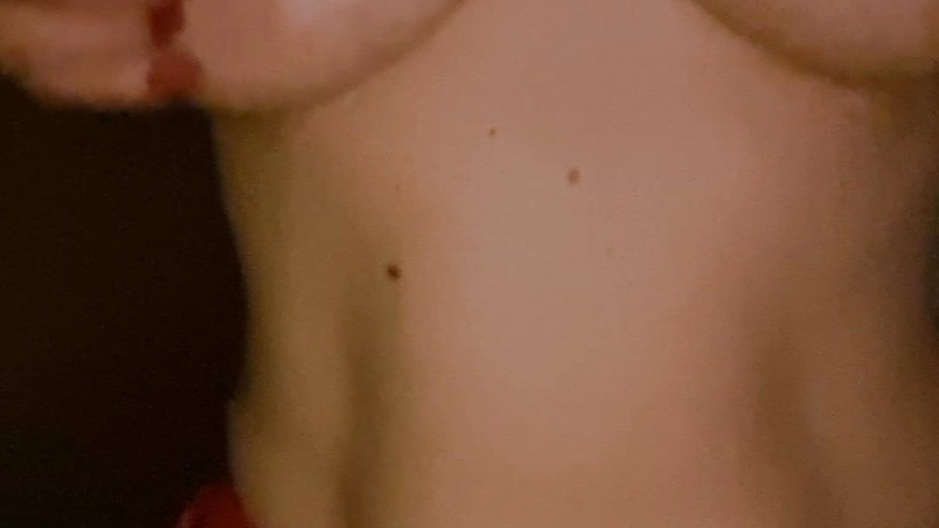 Red temptation... Do you like my view? 🍒🔥 - vídeo de Luna_Vip modelo de câmara