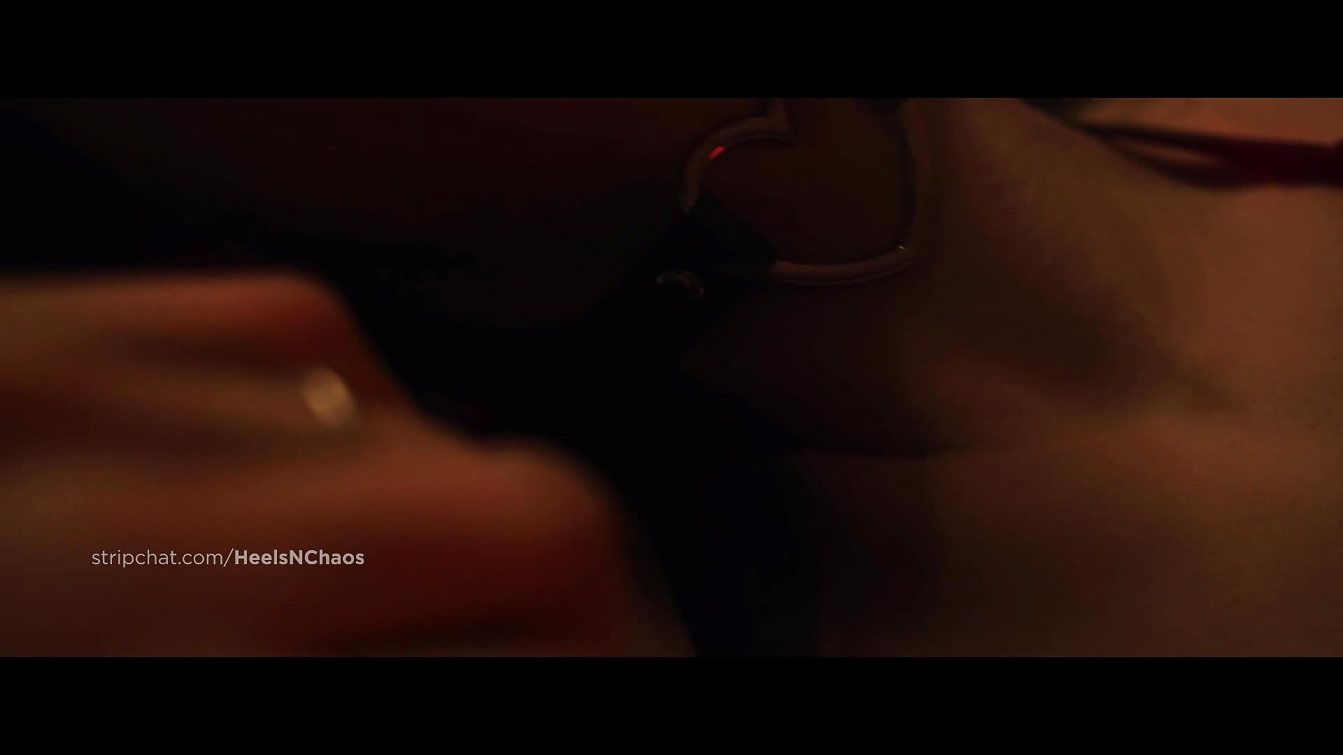 Teasing – video od HeelsNChaos