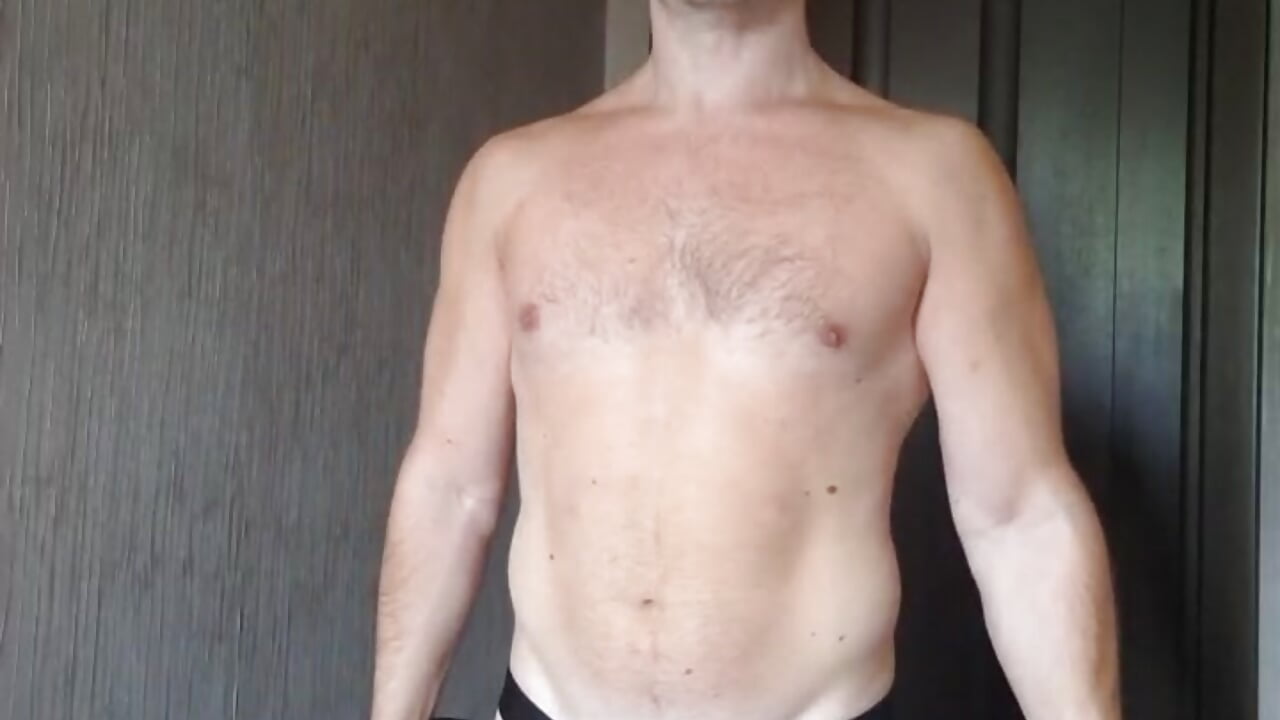 Home workout 💪 - video od modelky/modela AlexanderEvan