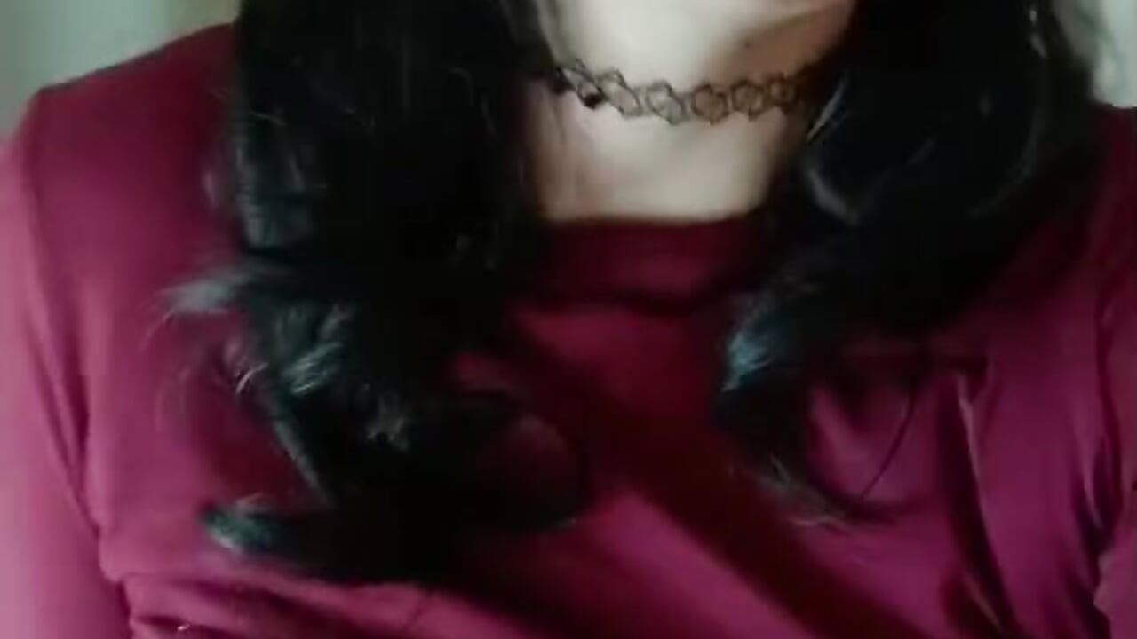 Today red is in fashion and more to adorn my beautiful curves - video của người mẫu cam Selene1126