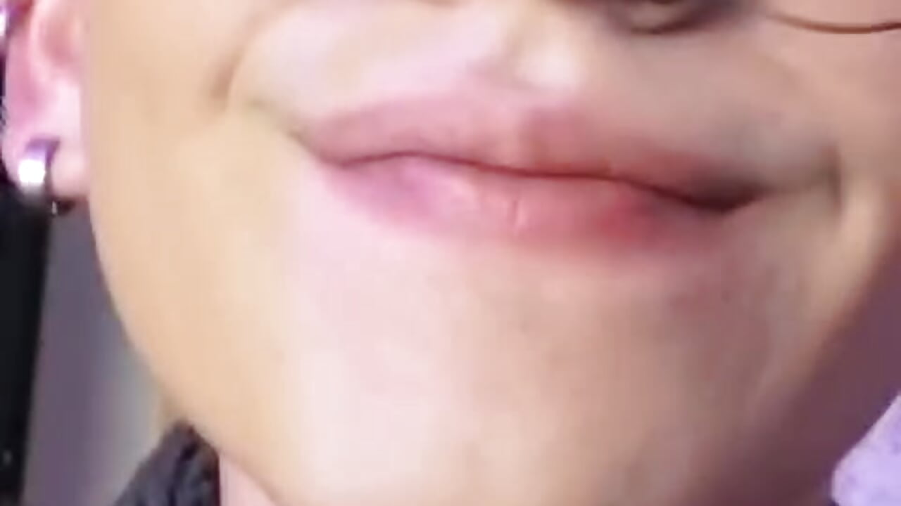 Cute face - vidéo du modèle de showcams MikeyKuro