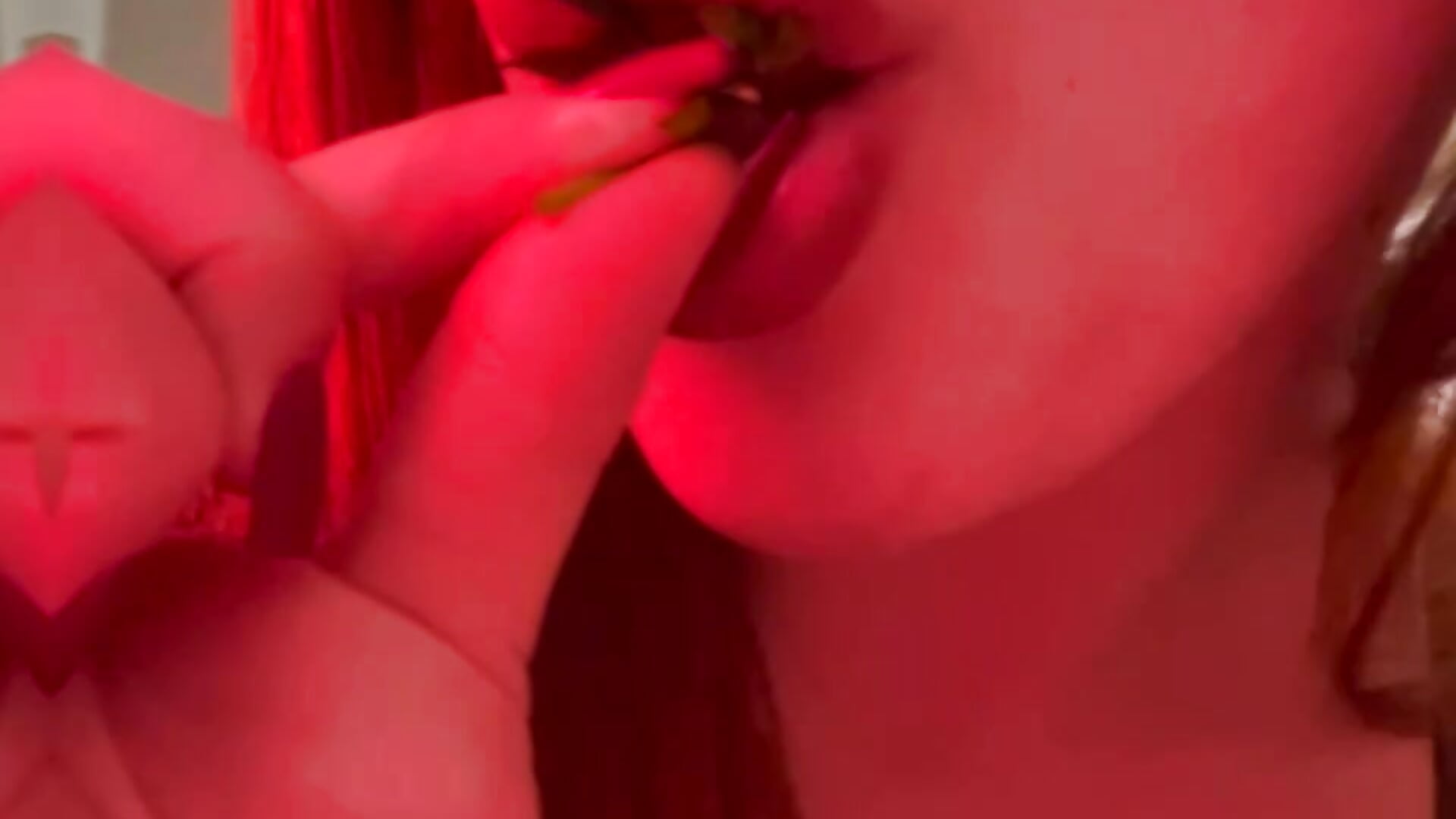 Lick my strawberry-flavored lips - video by Copper_Queen_ cam model