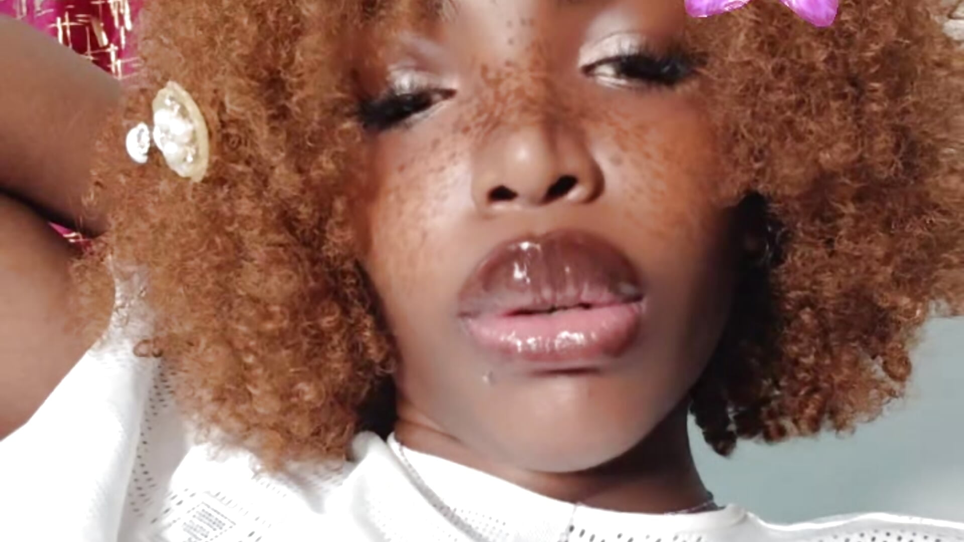 Hello am softlyy - video by Softlyy_Wild cam model