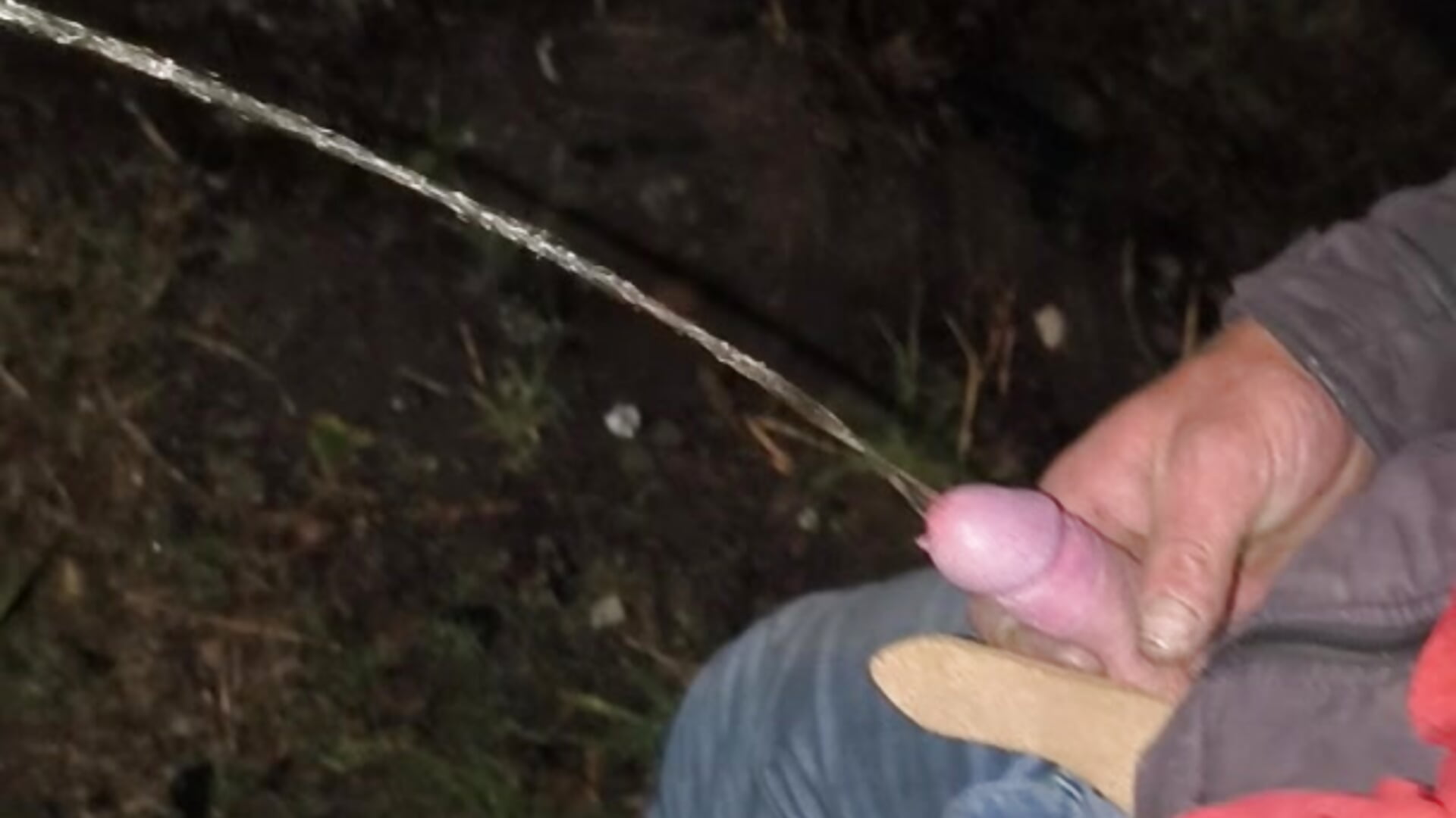 Homeless Outside at night wee - video của người mẫu cam Homeless_hunter