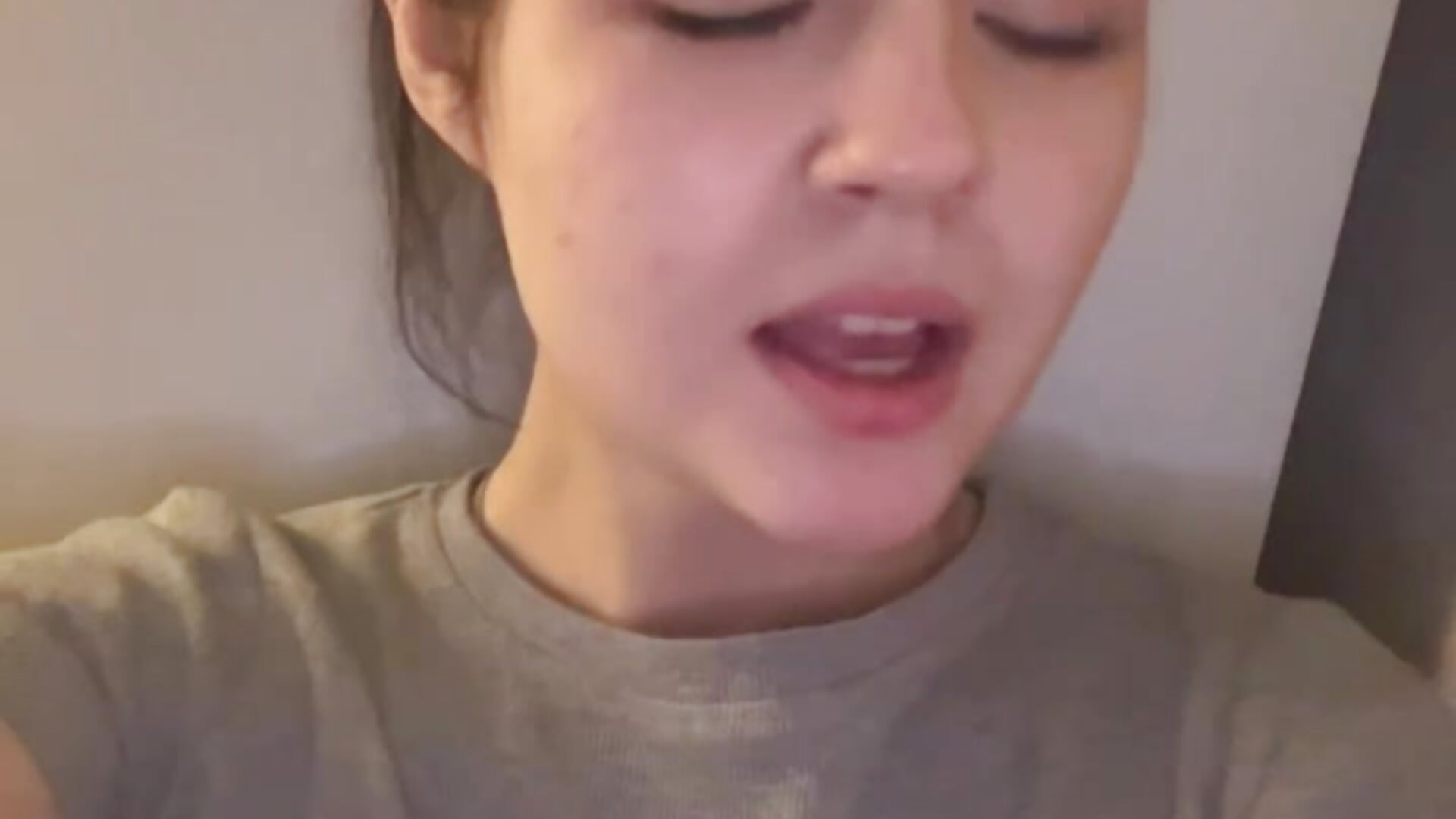 it's me<3 - video by VelmaKim