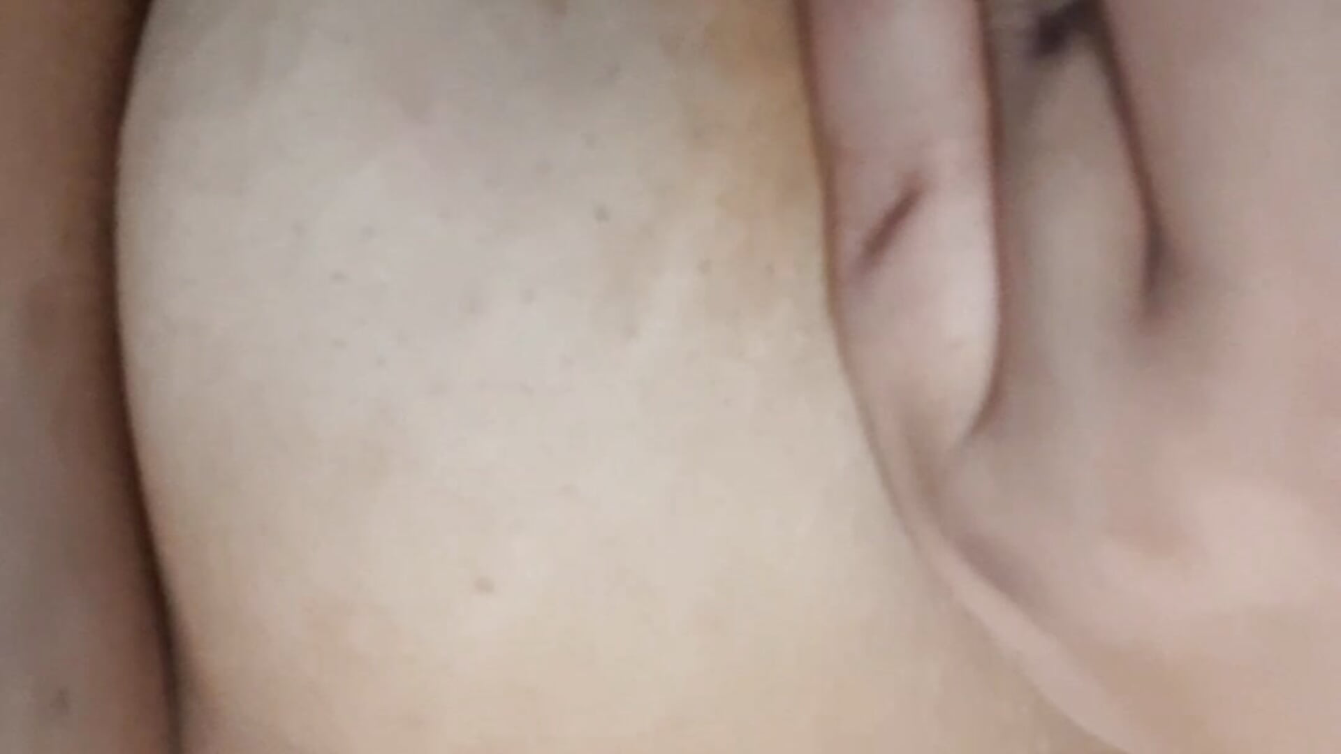 Licking breast, opening. Lambendo peito, tocando abrindo - video by BruuhBigBlackGirl cam model