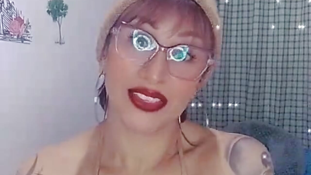 Sexyyy - video by missrouge_tattoo cam model