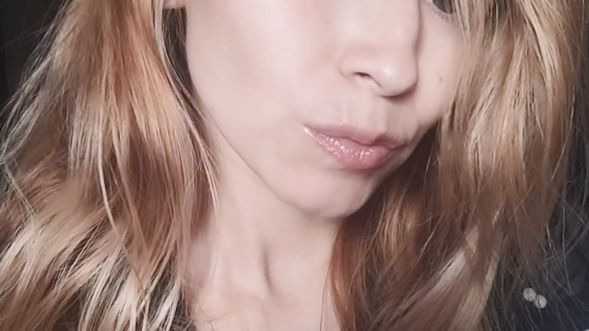 bc6830d9-eb91-481d-b8f0-749f3d918216-1_all_635 - clip cu bella-adams model videochat