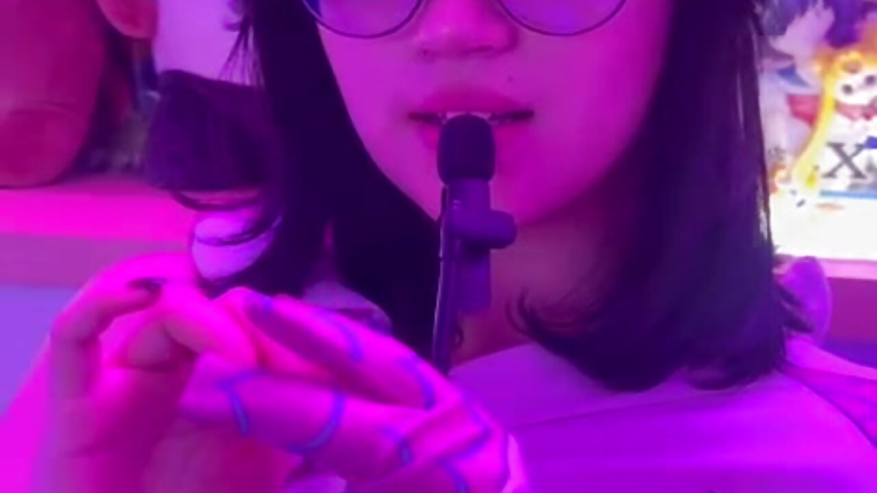 ASMR - video của người mẫu cam Yukino_mae