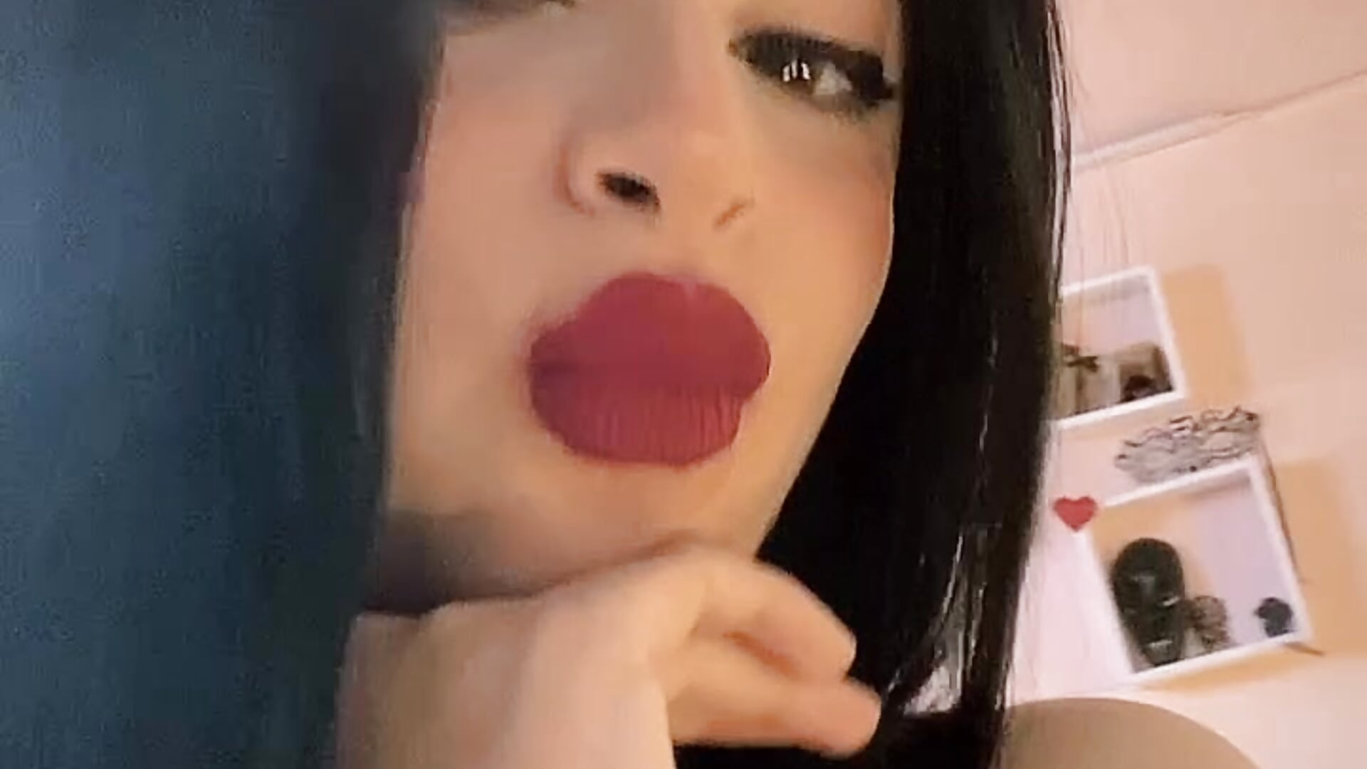 💋