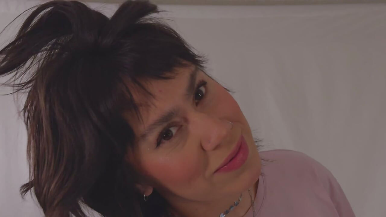 Portada - video oleh Mafdaa kamera model
