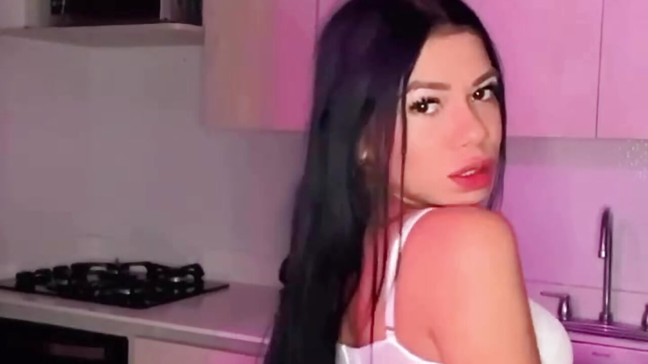 Agg – video od webkamerové modelky lil_lexi6