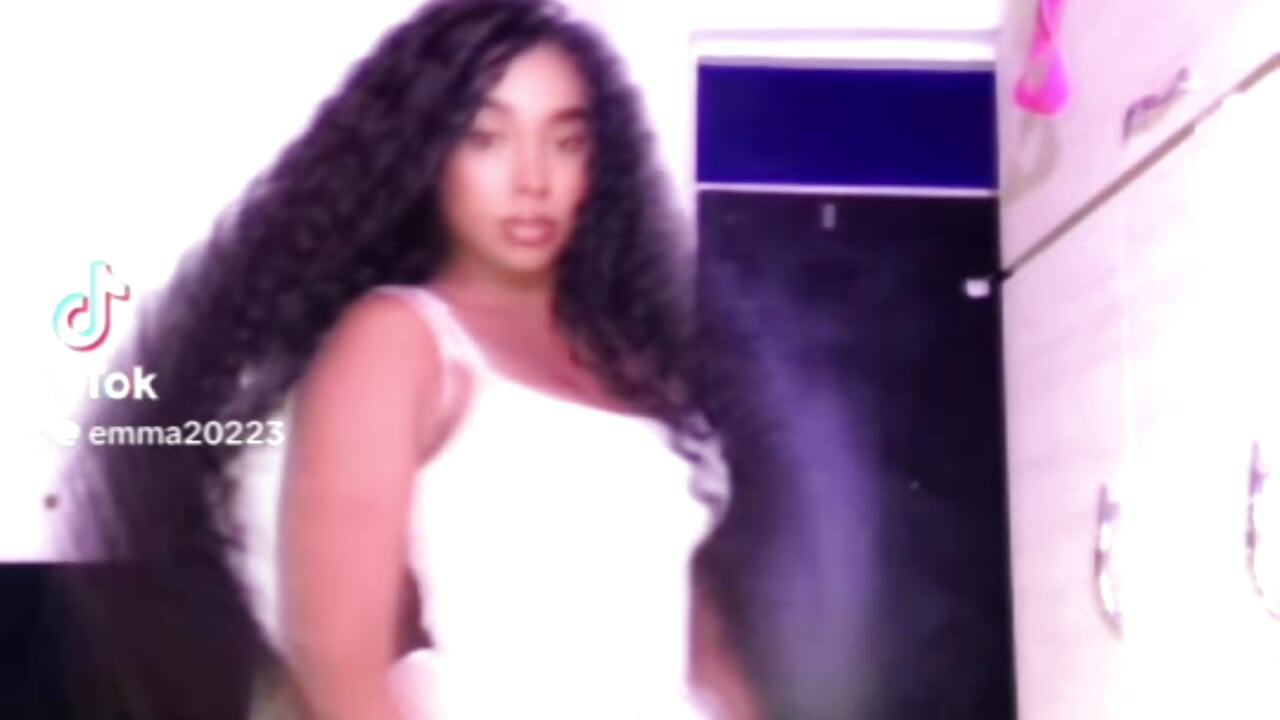 🪽🔥 - video by AnnaHott-11 cam model