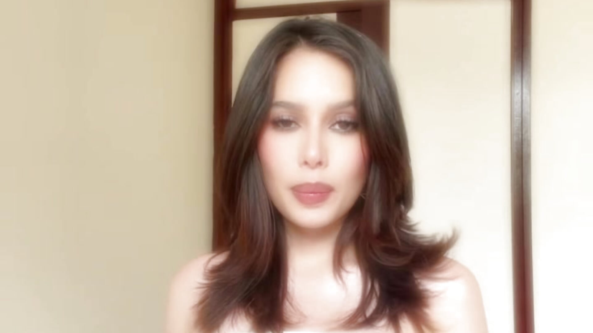 Petite 🥺 - סרטון של lorezap, דוגמן/ית מצלמה
