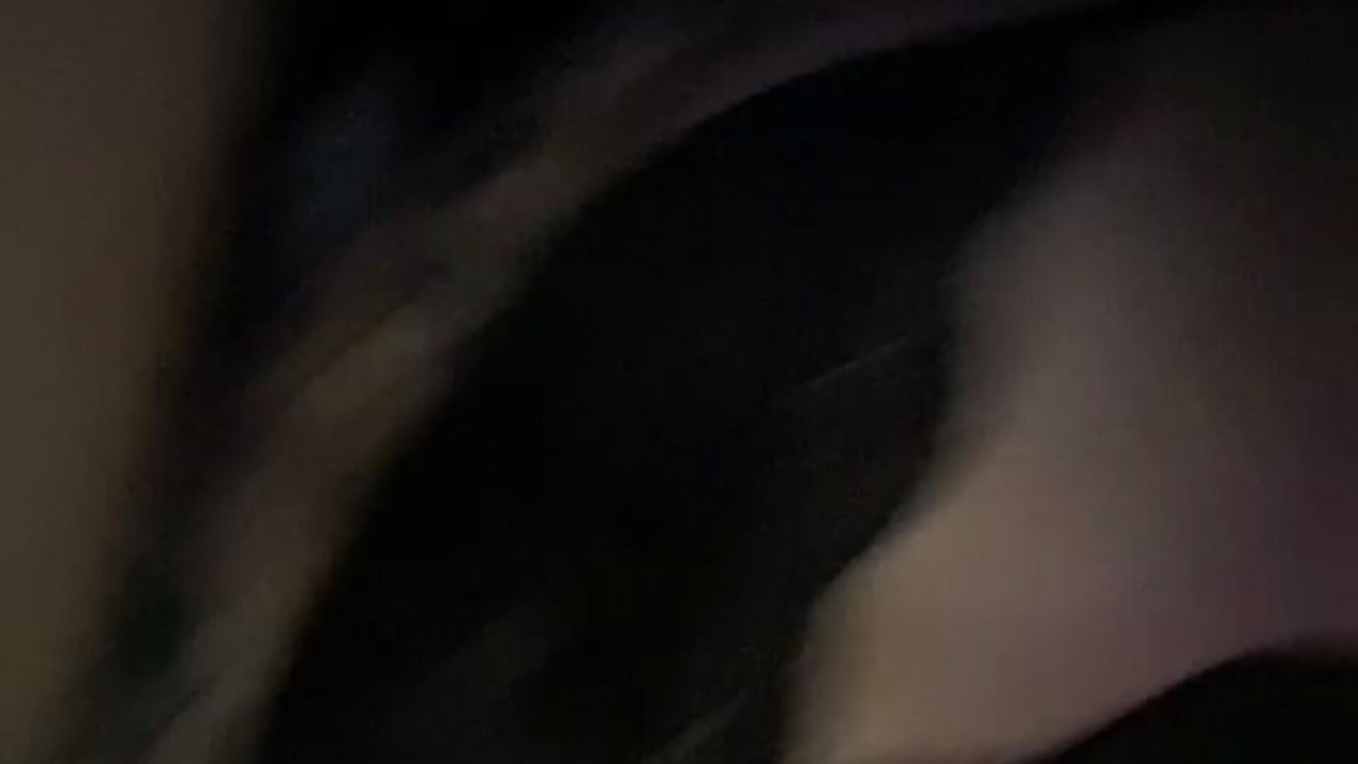 laying in bed 😏🔥😋 - video by binxbaby