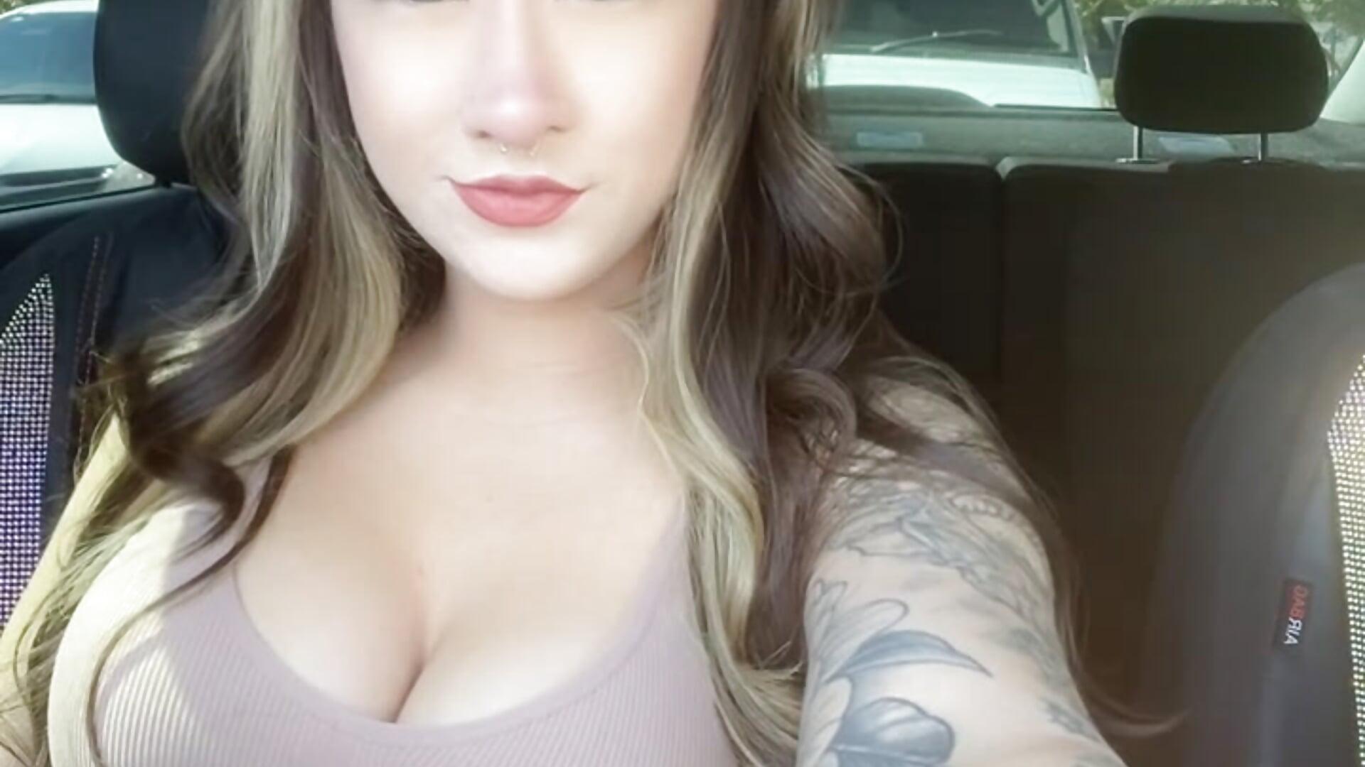 silly lil girl 🖤 - video by binxbaby