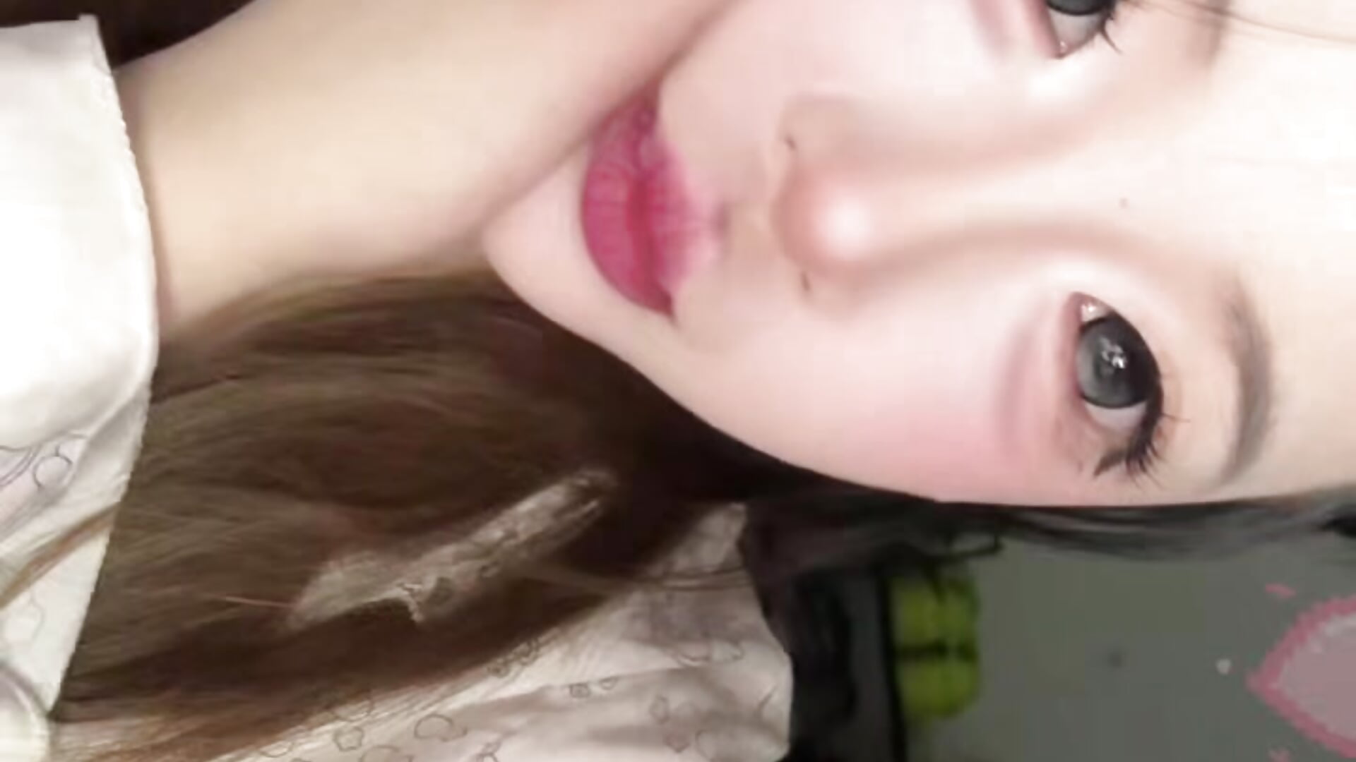 七七 - video di LV_888 modella di cam