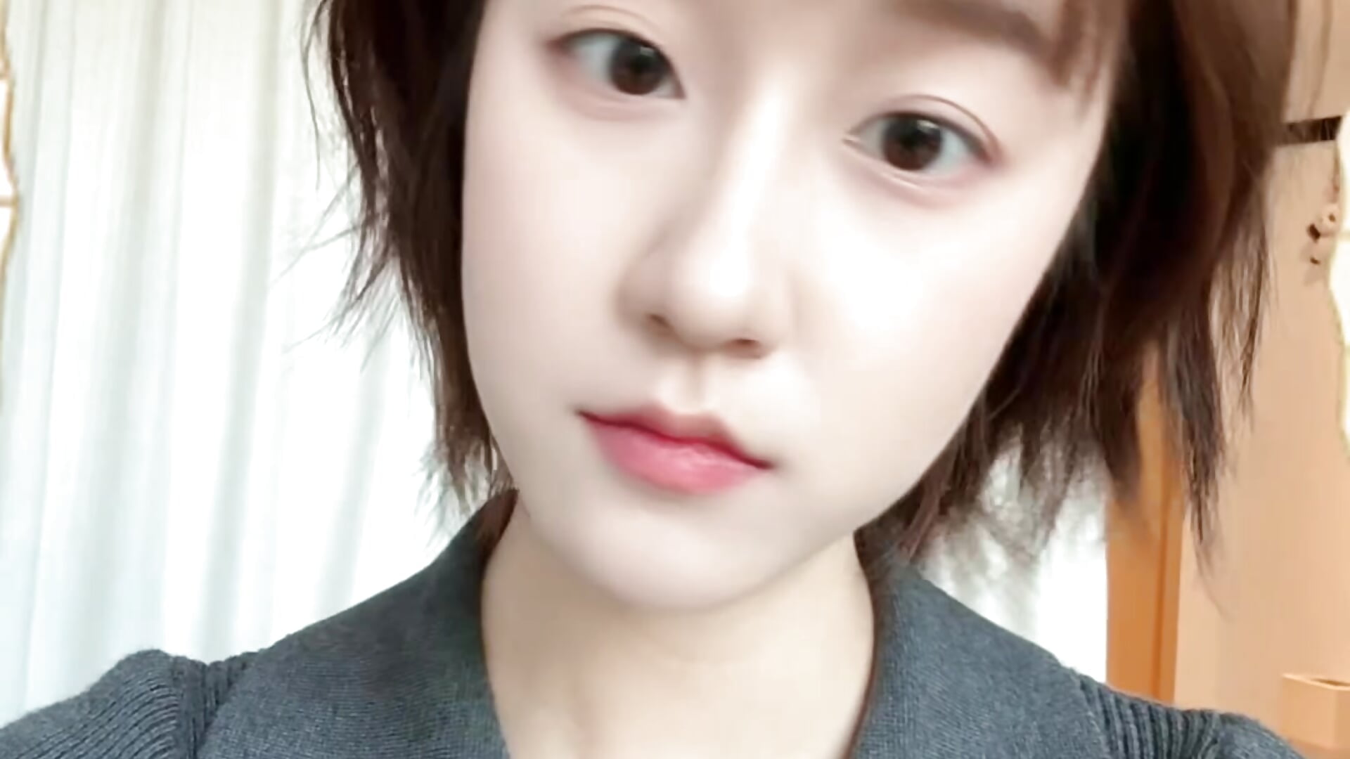 卖萌😜 - video của người mẫu cam Judi-a