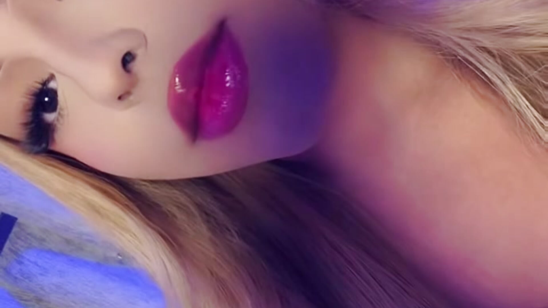 💙 - video by Salo_Blonde cam model