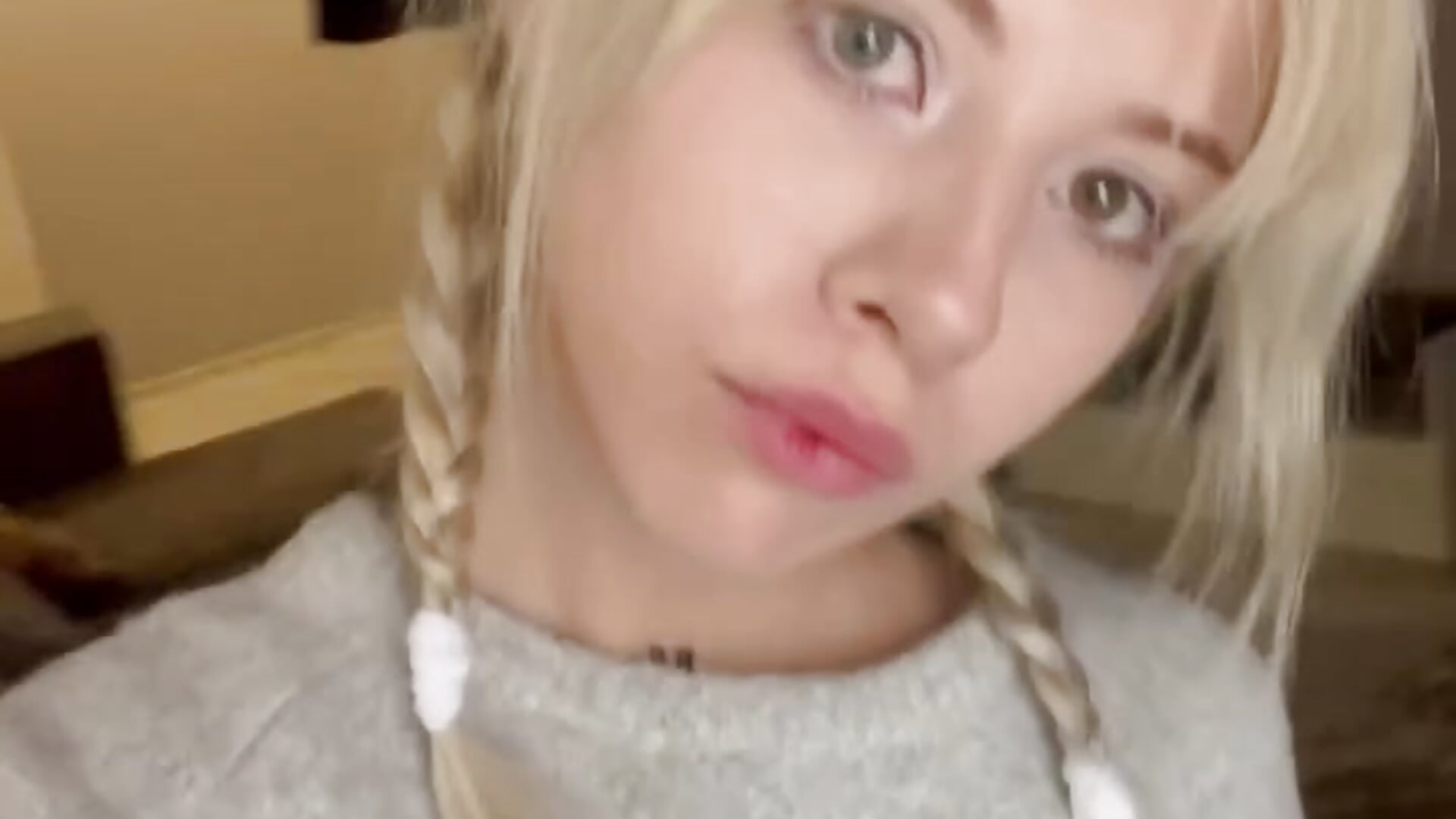 Hii<3 - ChantelDoyen adlı kamera modelinin videosu