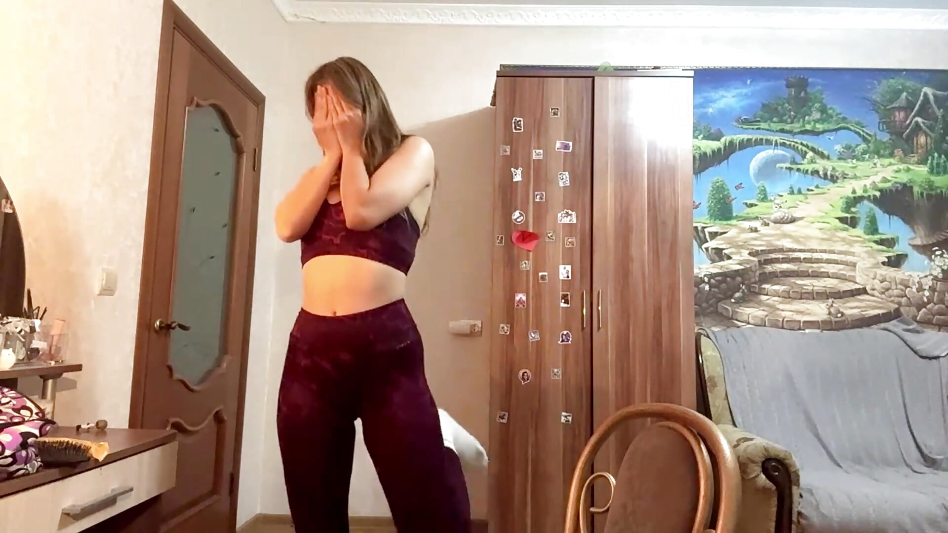 Here I am in these tight leggings