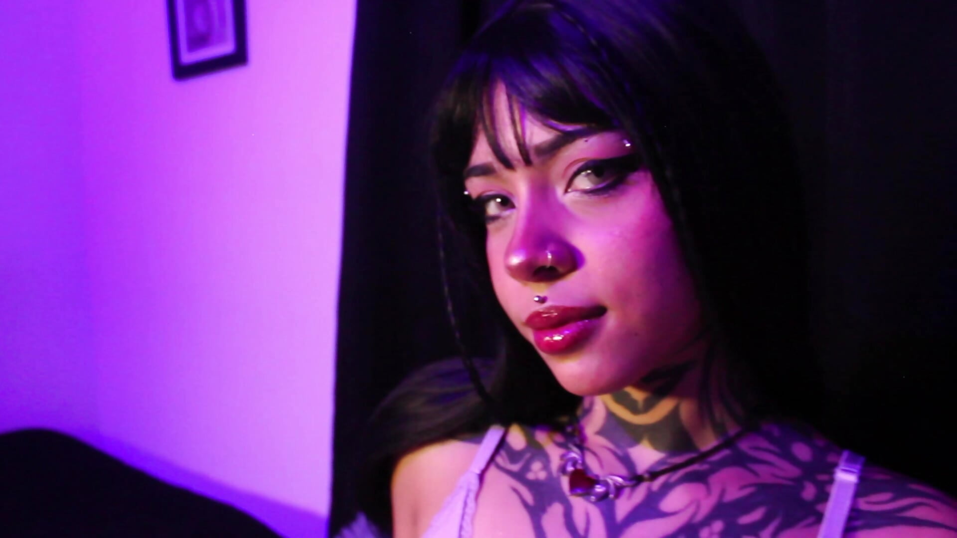 Miss Tomie - video của người mẫu cam miss_tomie