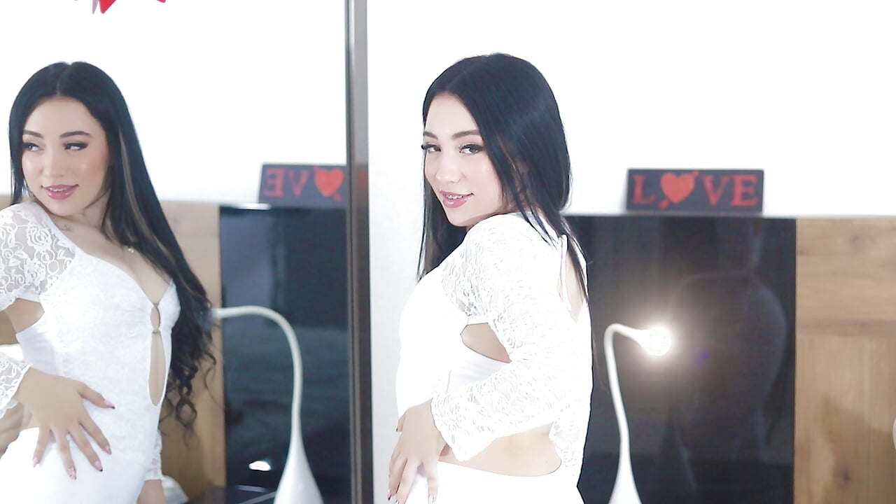 cute girl, fashion - VioletVerona adlı kamera modelinin videosu