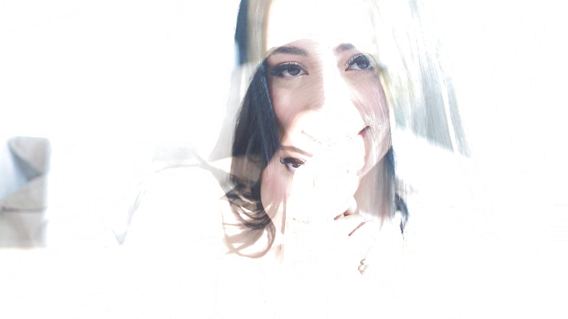 Touch me 🔥 - VioletVerona adlı kamera modelinin videosu