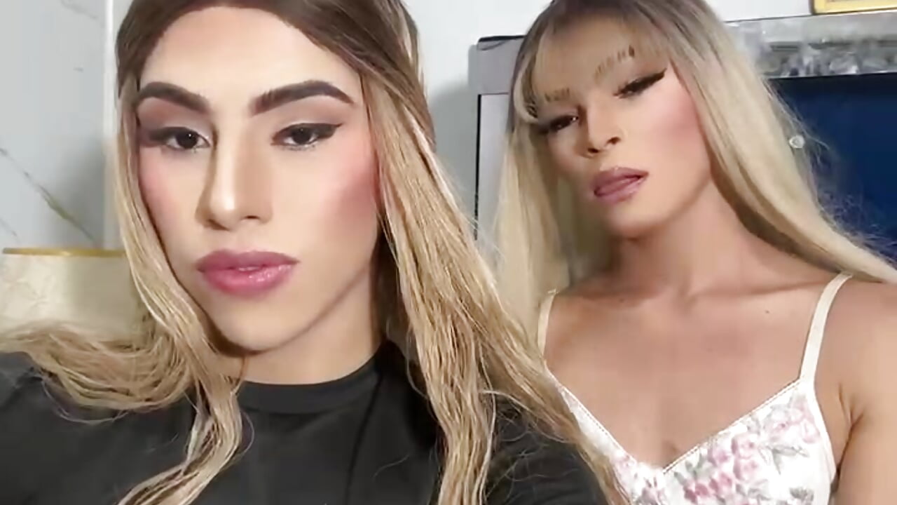 profile-intro-video-1789606633 - فيديو من Two_girl_fantastic موديل الكام
