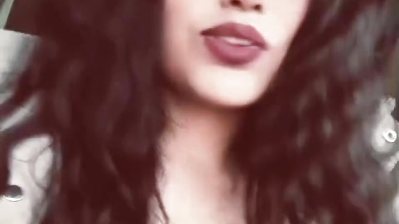 WhatsApp Video 2026-09-17 at 4,33,13 PM - video od modelky/modela Sienna_musee
