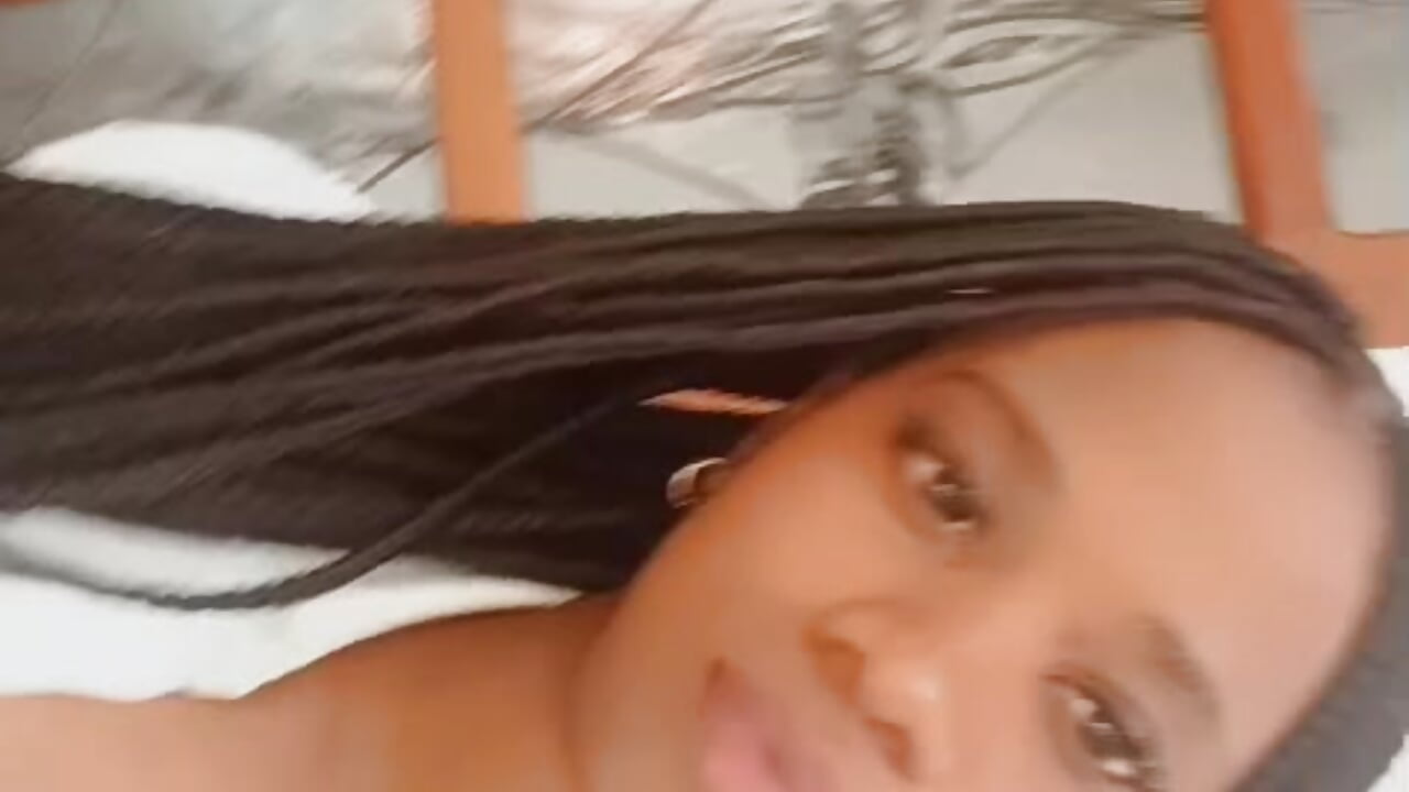 meet me - vídeo de Zoee_walker modelo de câmara