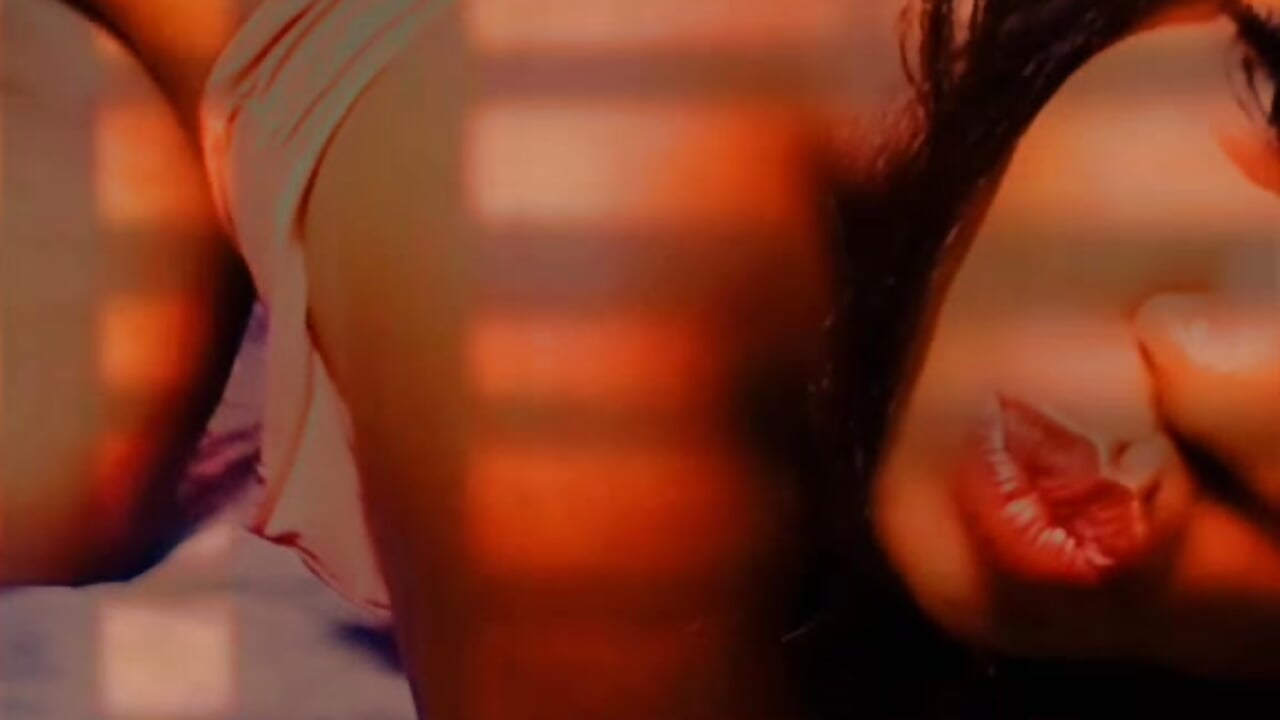 sexy ass bitch - video by Eva_star_