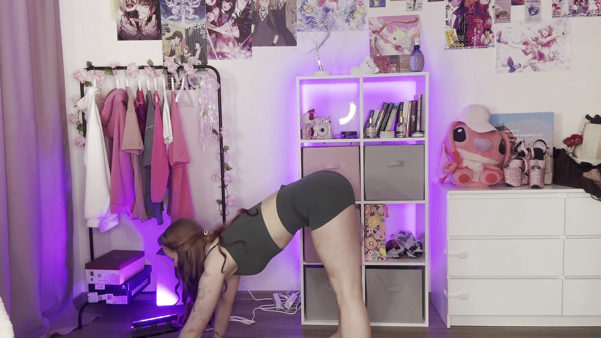 Morning Stretch - vídeo de Faye_Muse modelo de câmara
