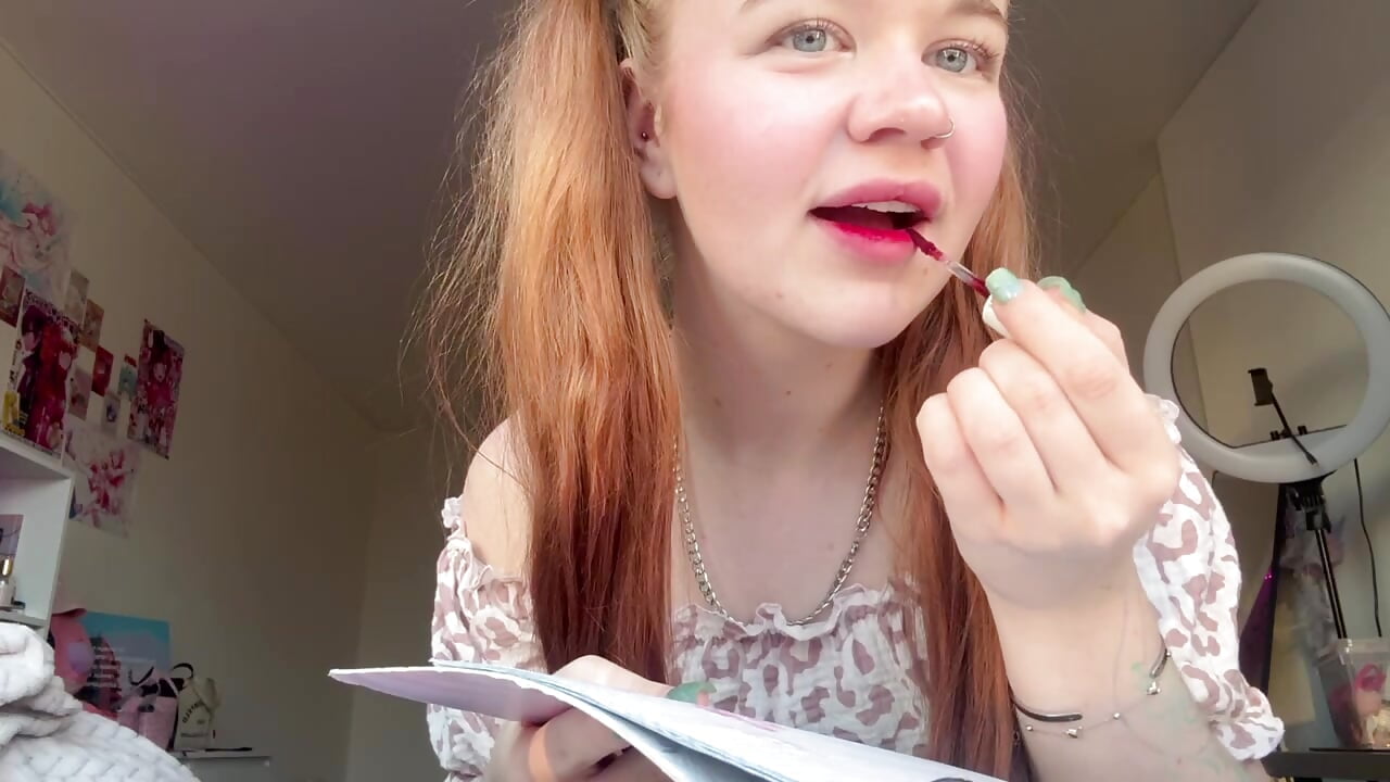 Kissy Lipstick Page — filmik Faye_Muse