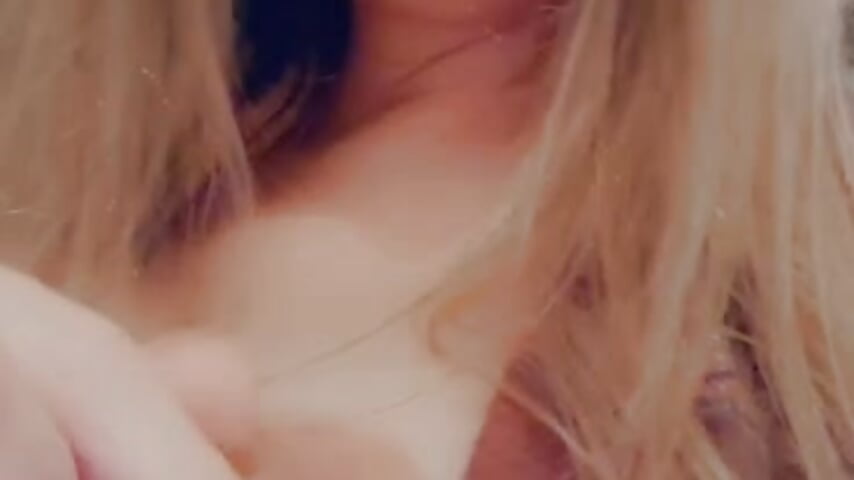 Nipple Tease - video by EdenDelilah1 cam model