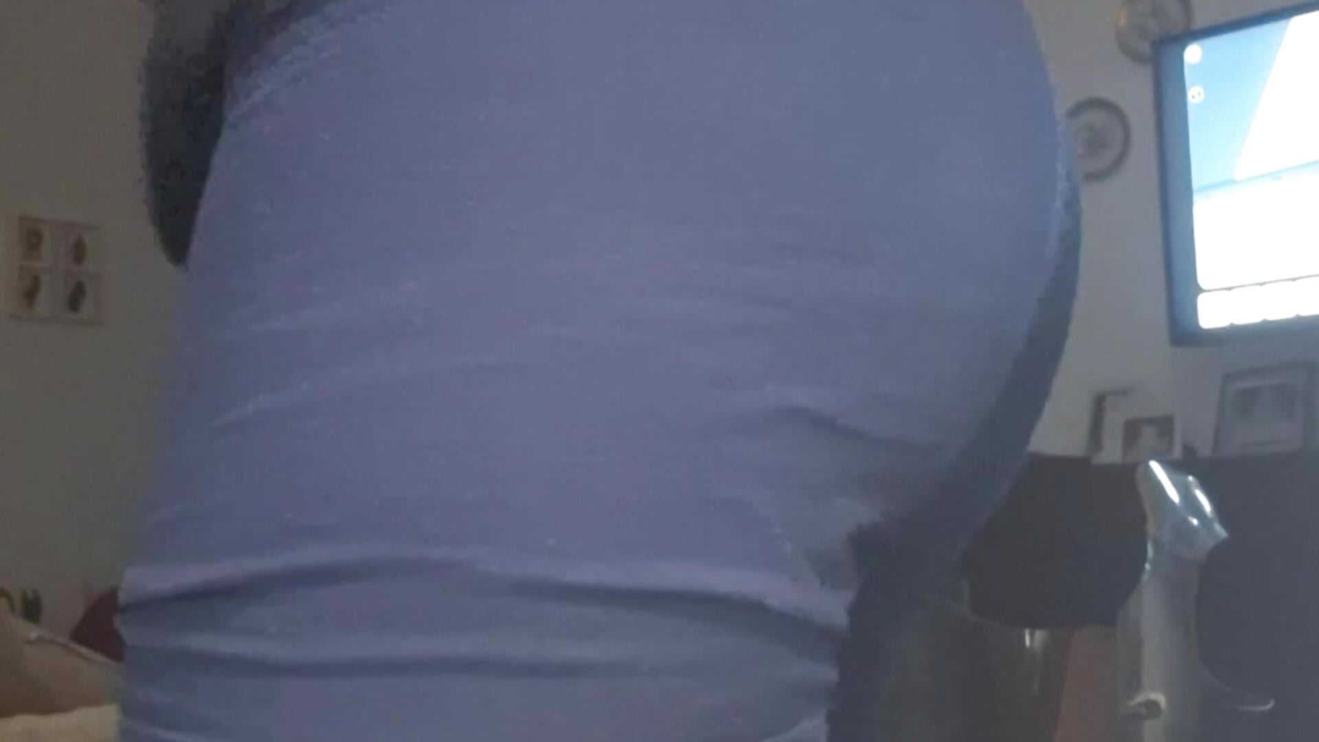 teasing del culo - video by tonypas cam model