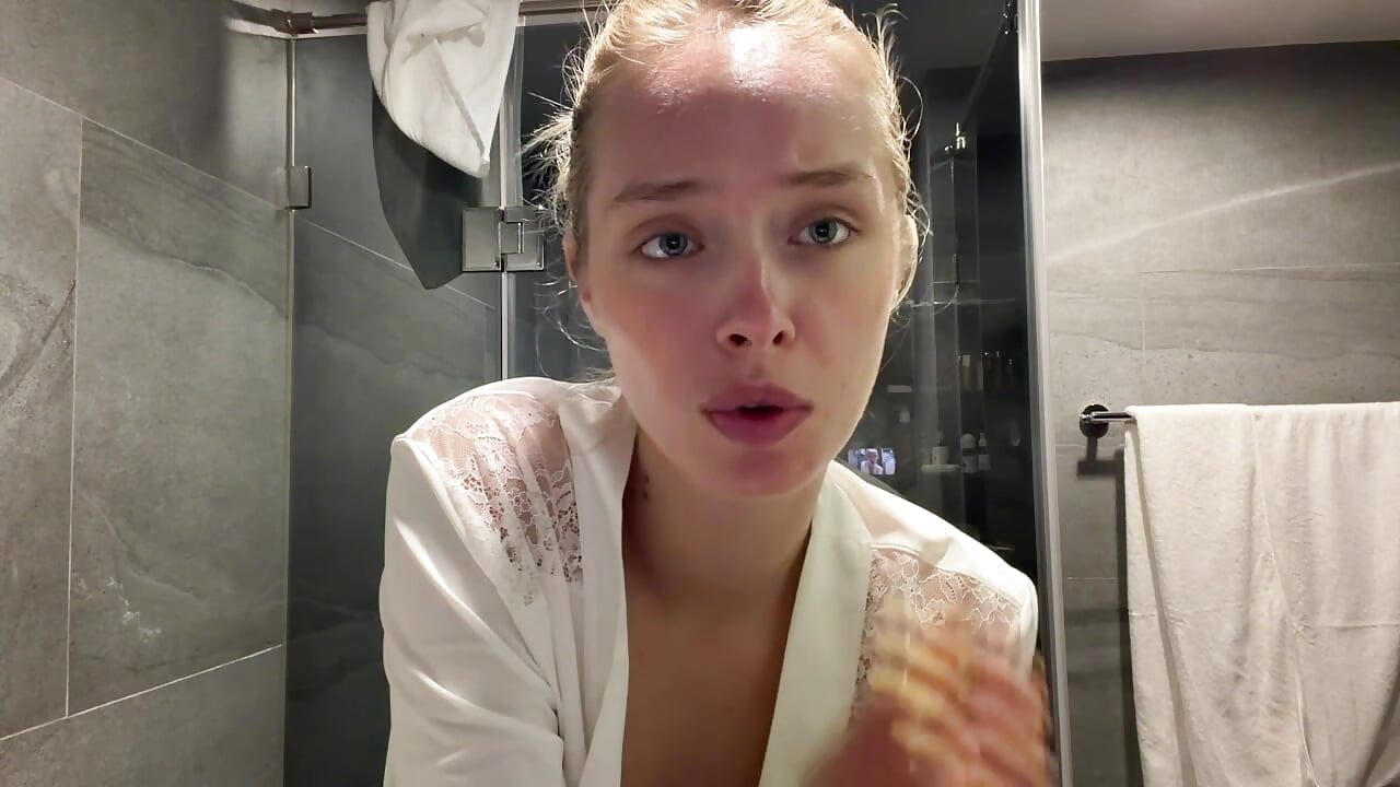 simply because - video by PollyLolly cam model