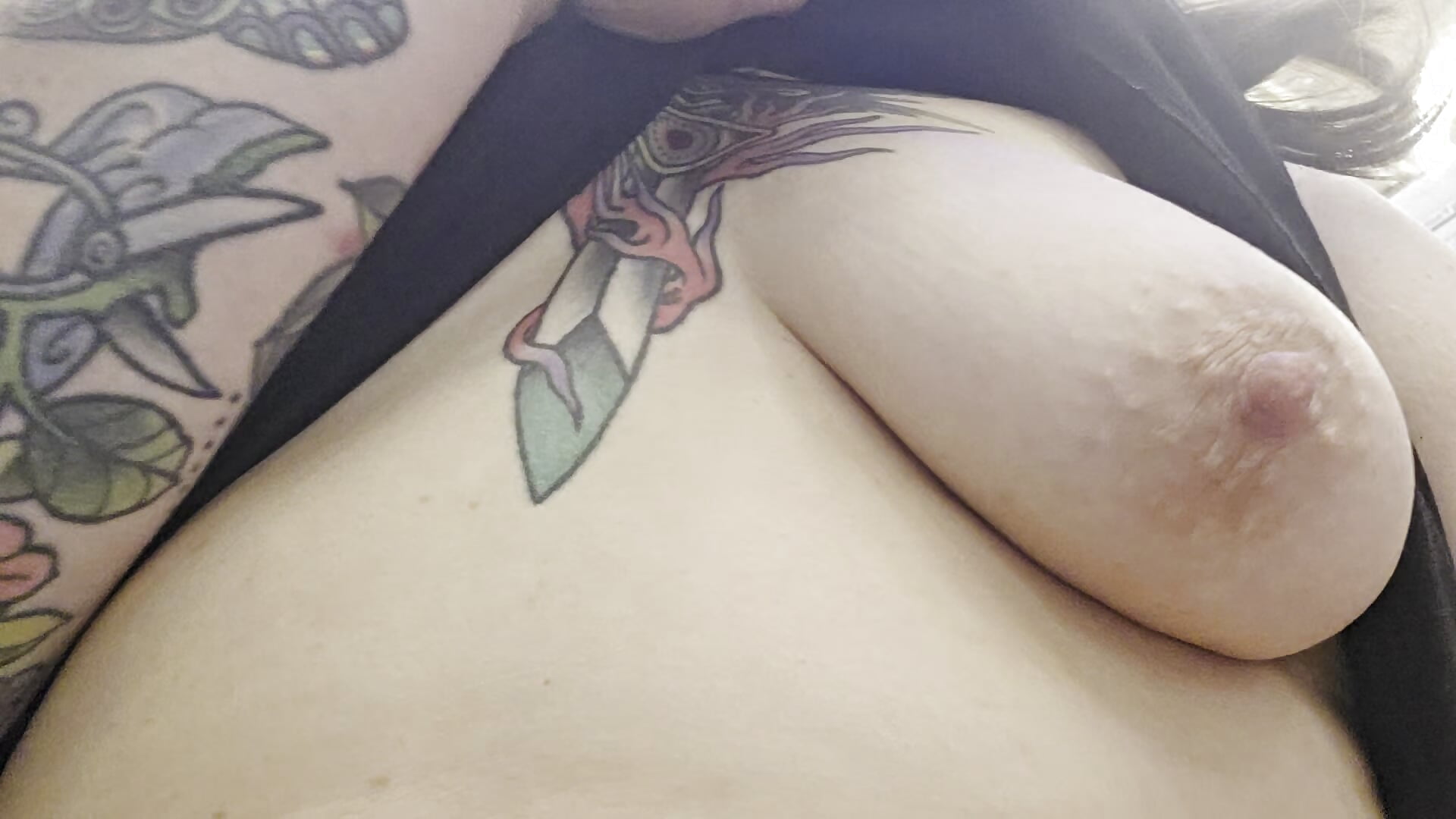 Droppp - vídeo de la modelo de cam lvndrbttr